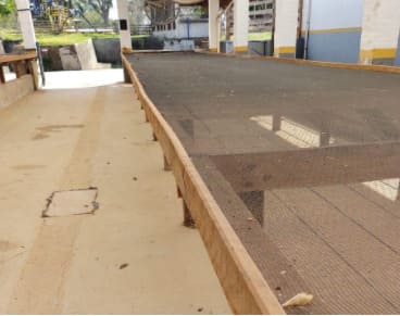 Terreiro suspenso em estufa